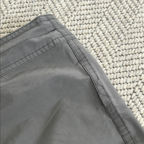 Patagonia Men's Swim Shorts in Gray with Blue Accents (flawed) - Picture 4 of 7